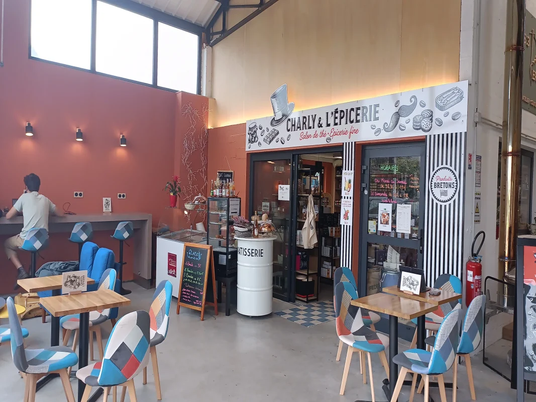 Salon de thé et espace de coworking à Etel
